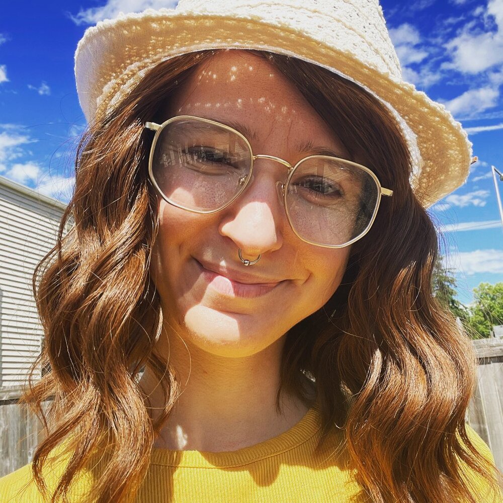 Meet your Posher, Kayla